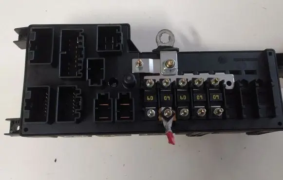 Volvo S60 Fuse module 8678449 518787205