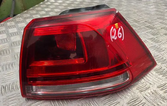 Volkswagen Golf VII Rear/tail lights 5G0945096B