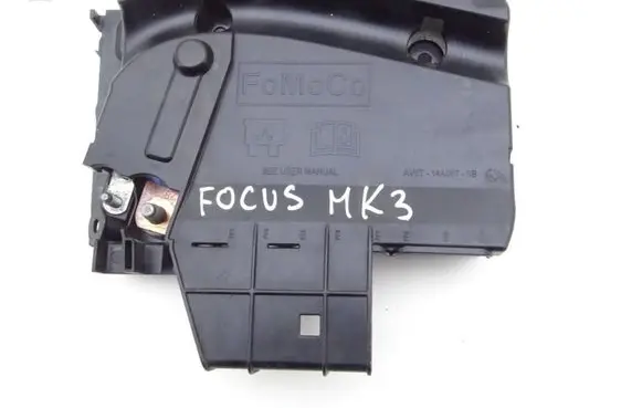 Ford Focus Fuse box set AV6T-14A067-BB