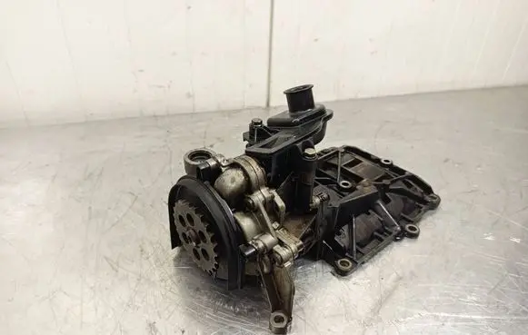 BMW 1 E81 E87 Oil pump 7798014-06