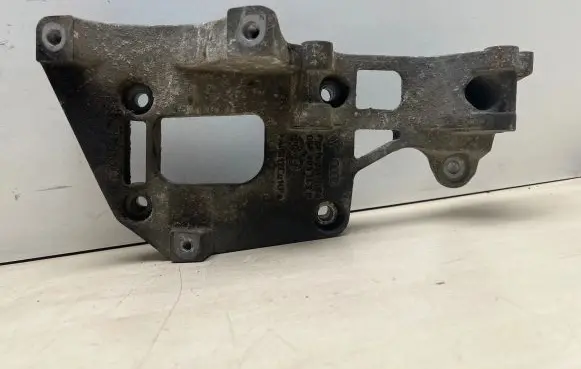 Generator/alternator bracket