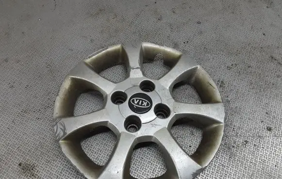 KIA Carens I R15 wheel hub/cap/trim 1K2M237170