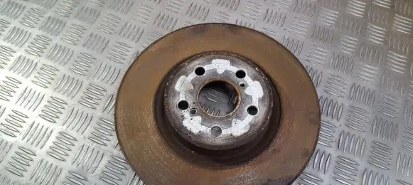 Toyota Avensis T250 Front brake disc
