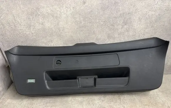 Audi e-tron Tailgate trim 4K2867973C 4K2867973B