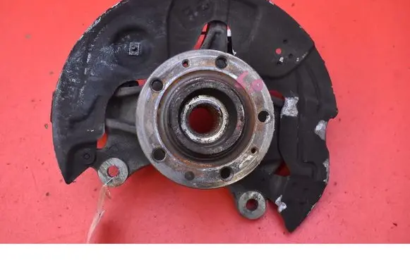 Peugeot 5008 Front wheel hub spindle knuckle 9825606680