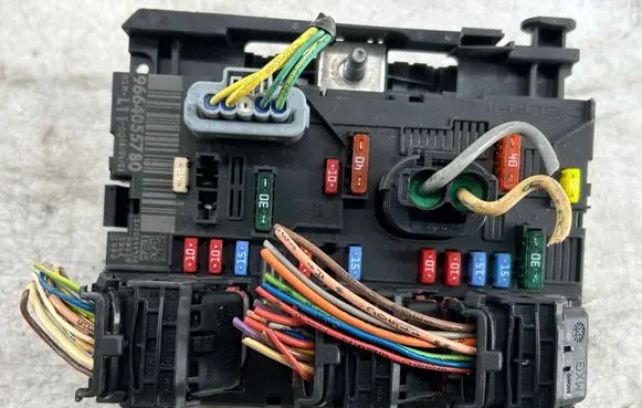 Peugeot 307 BSM Control unit 9664055780