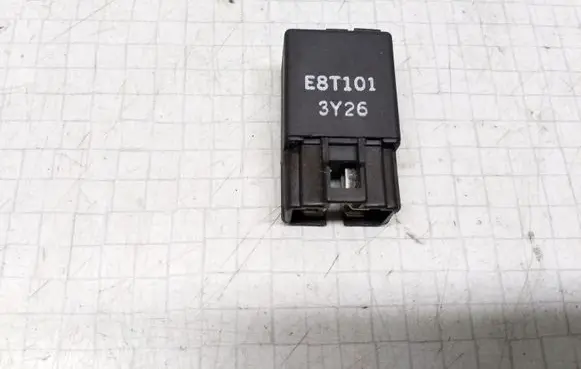 Mitsubishi Space Star Other relay E8T1013Y26