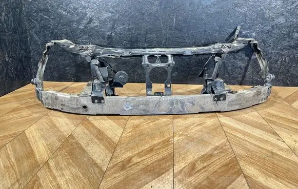 Mercedes-Benz E W211 Radiator support slam panel 