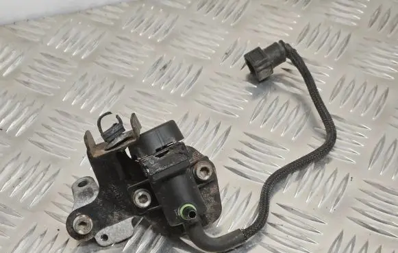Land Rover Range Rover Evoque L538 Turbo solenoid valve 9681852480