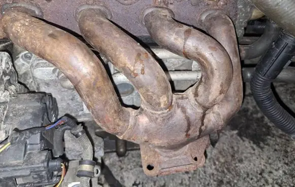 Volkswagen Golf Plus Exhaust manifold