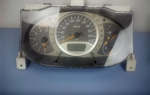 Nissan Almera Tino Speedometer (instrument cluster) J11BU010 1107704