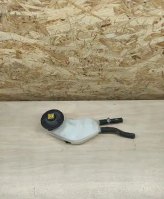 Brake fluid reservoir
