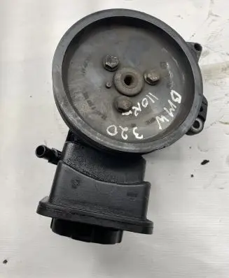 BMW 3 E46 Power steering pump 7787106 6756575