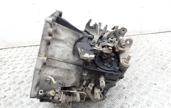 Mazda CX-5 Manual 6 speed gearbox D6010