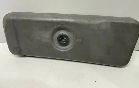 BMW 3 E30 Tail light bulb cover holder 1380863 185043