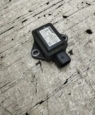 Audi A4 S4 B6 8E 8H ESP acceleration yaw rate sensor 8E0907637A 5000826 0265005245