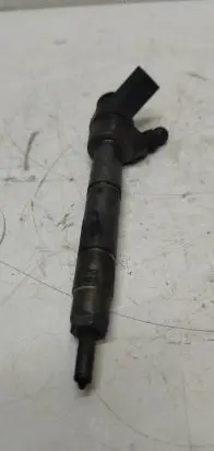 Mercedes-Benz A W169 Fuel injector A6400700187