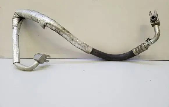 Chrysler Pacifica Air conditioning (A/C) pipe/hose 68227756AB