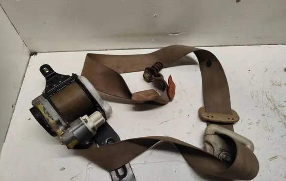 Mitsubishi Galant Front seatbelt TKAB2EN209
