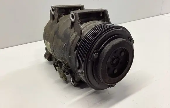 Volvo XC90 Air conditioning (A/C) compressor (pump) 31308259 P31308259