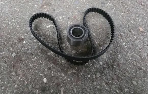 Peugeot 306 Timing belt 083102 CT718K1