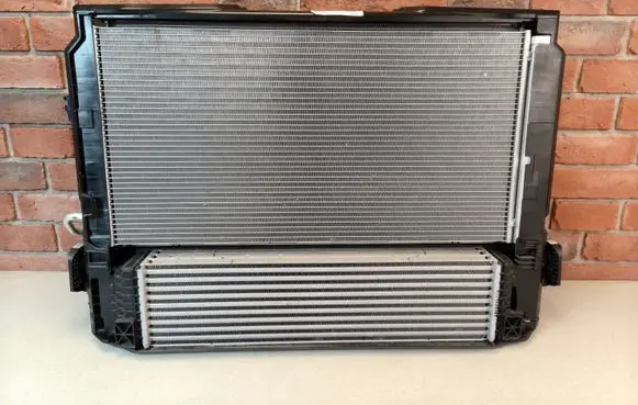 BMW 2 Active Tourer U06 Radiator set 9846868 9846922 5A078D0