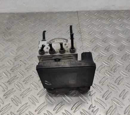 Volkswagen PASSAT B8 ABS Pump 3Q0907379AA 3Q0614517AA