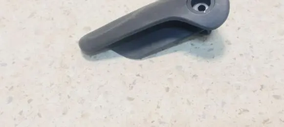 Engine bonnet (hood) release handle