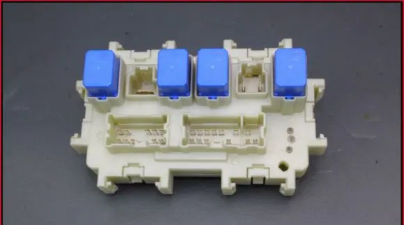Infiniti FX Fuse module 8F09 1BA0A C0357
