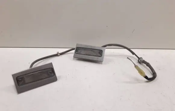 Subaru Legacy Number plate light VC02016