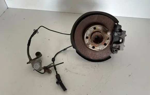 Peugeot 308 Rear wheel hub 06L90