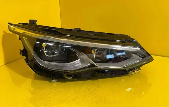 Volkswagen Golf VIII Headlight/headlamp 5H1941060D