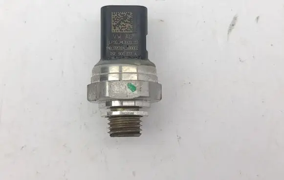 Seat Ibiza V (KJ) Oil pressure sensor 05E906277A
