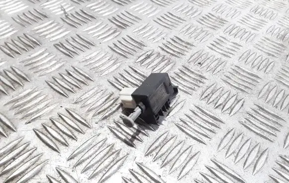Ford Focus C-MAX Brake pedal sensor switch U3NFA