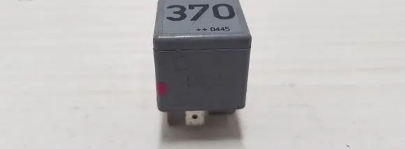 Audi A6 S6 C5 4B Other relay 8D0951253 V23134J52X300