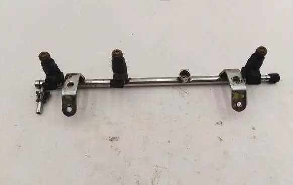 Chrysler Neon II Fuel main line pipe 4669768