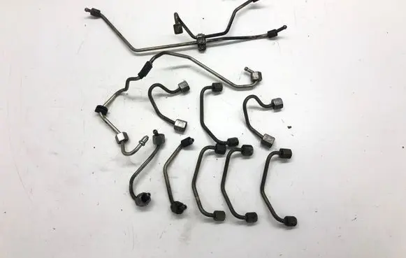 BMW 5 F10 F11 Fuel injector supply line/pipe 