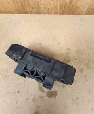 Mercedes-Benz GLS X166 Jacking socket point A204690009 A2046920028 A1666900334