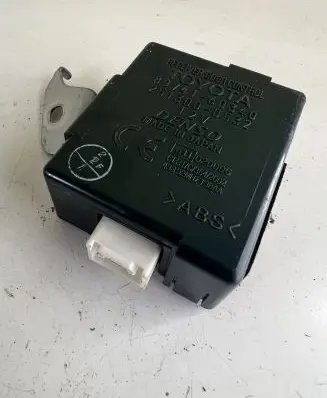 Toyota Land Cruiser (J120) Door central lock control unit/module 8974160340 2513000532