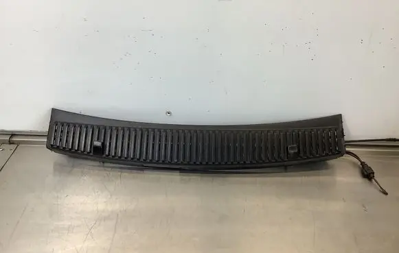 Volkswagen Sharan Wiper trim 7M3853185C YM21A03599BDW