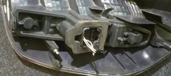 Renault Scenic II - Grand scenic II Tail light bulb cover holder 159110