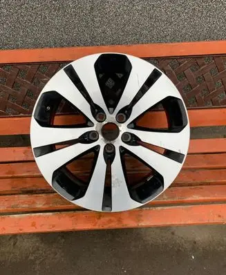 KIA Sportage R18 alloy rim 