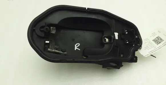BMW 5 E60 E61 Front door exterior handle/bracket 7199556 51217199556