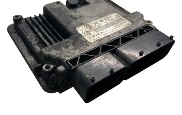 Skoda Fabia Mk2 (5J) Engine control unit/module 045906013R 045906013E 02810015050