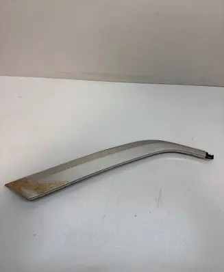 Peugeot 5008 II Rear side glass trim 9813609377
