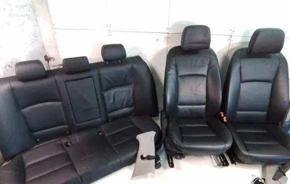 Seat set