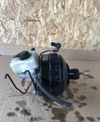 BMW 1 E81 E87 Brake booster 296785644 25223328104581