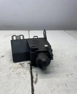 Mercedes-Benz E W211 Light switch 2105451404