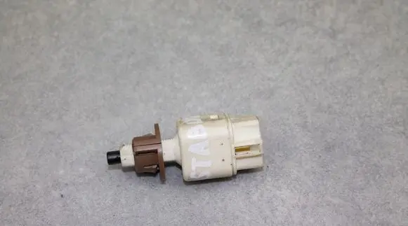 Toyota Aygo AB40 Brake pedal sensor switch