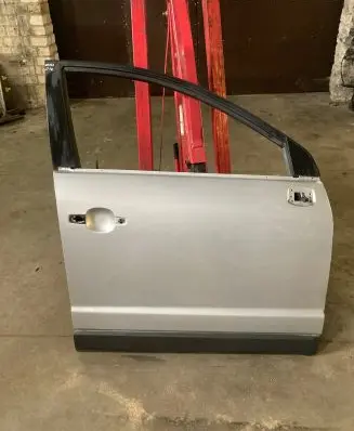 Opel Antara Front door